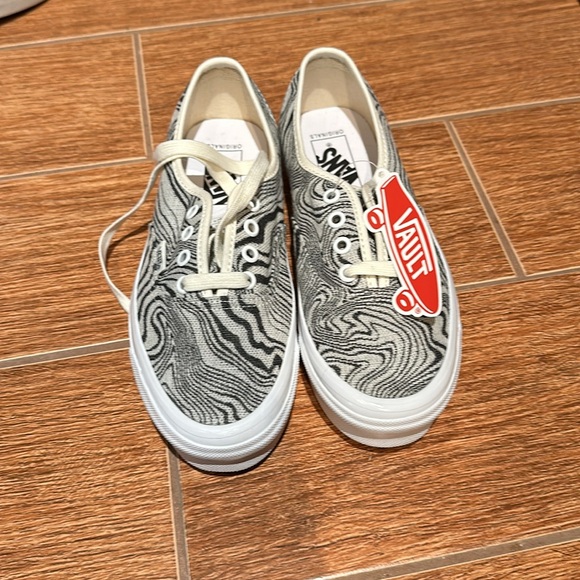 BNWT Vans OG Authentic LX 'Jacquard Marble' women’s 7.0 - Picture 2 of 5